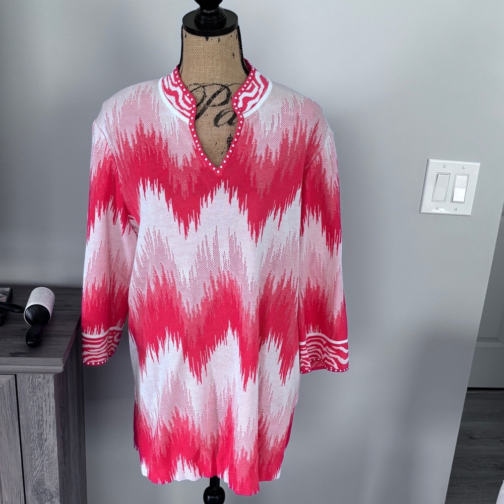 Ming Wang Pink and White V-Neck Sweater